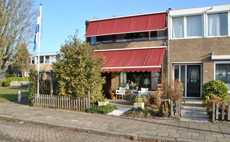 Bordine Guesthouse Leeuwarden Exterior photo